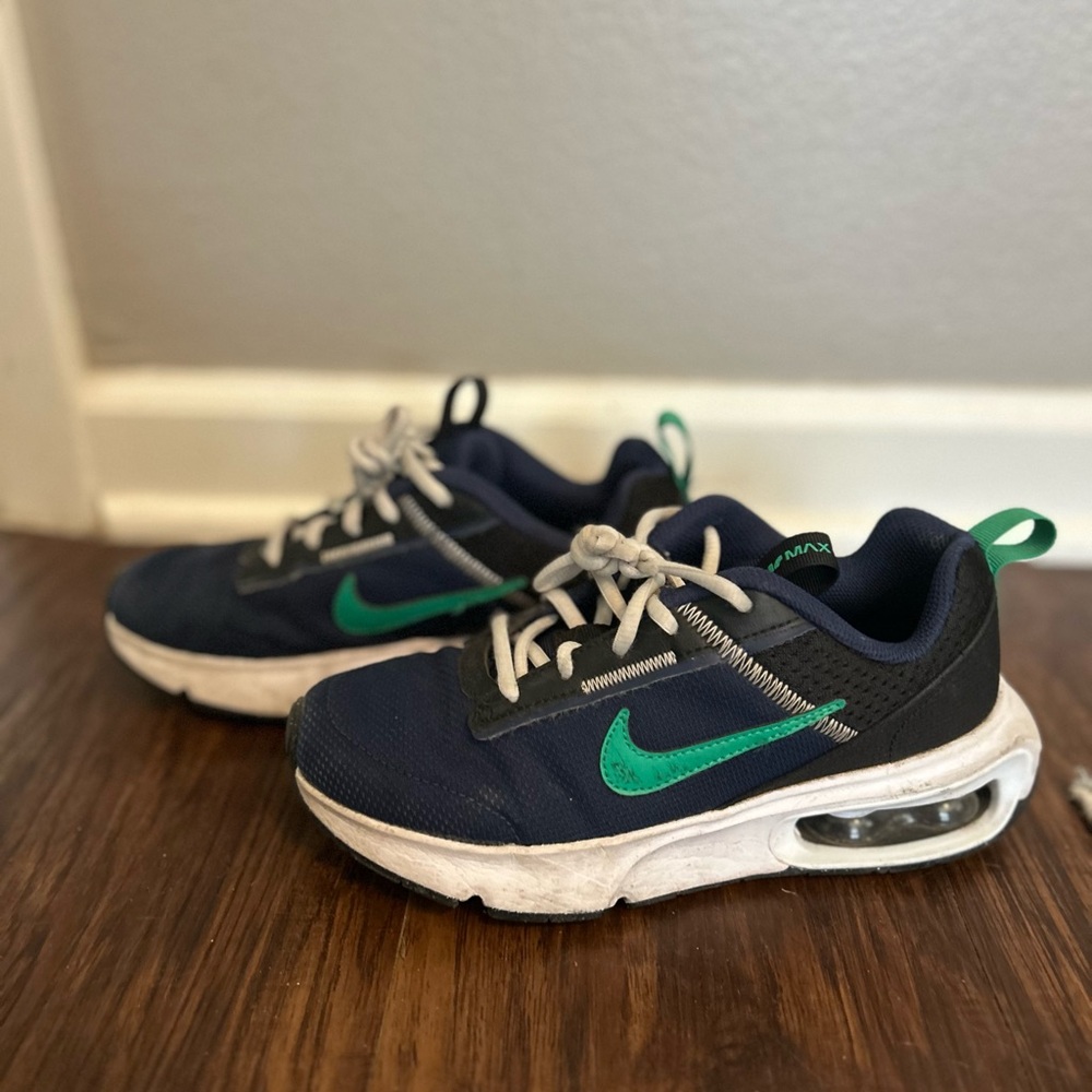 Nike Kids' Blue and Green Sneakers
